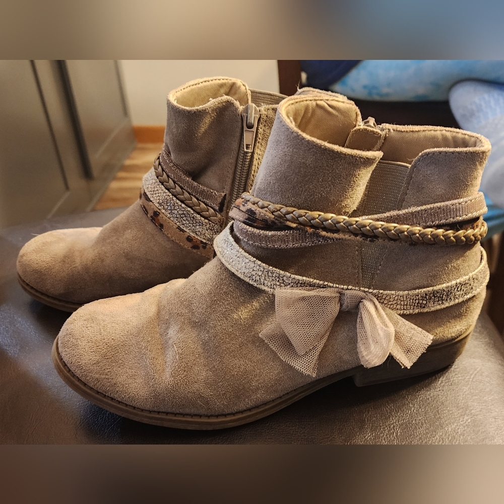 Womens booties